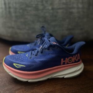 Hoka Clifton 9